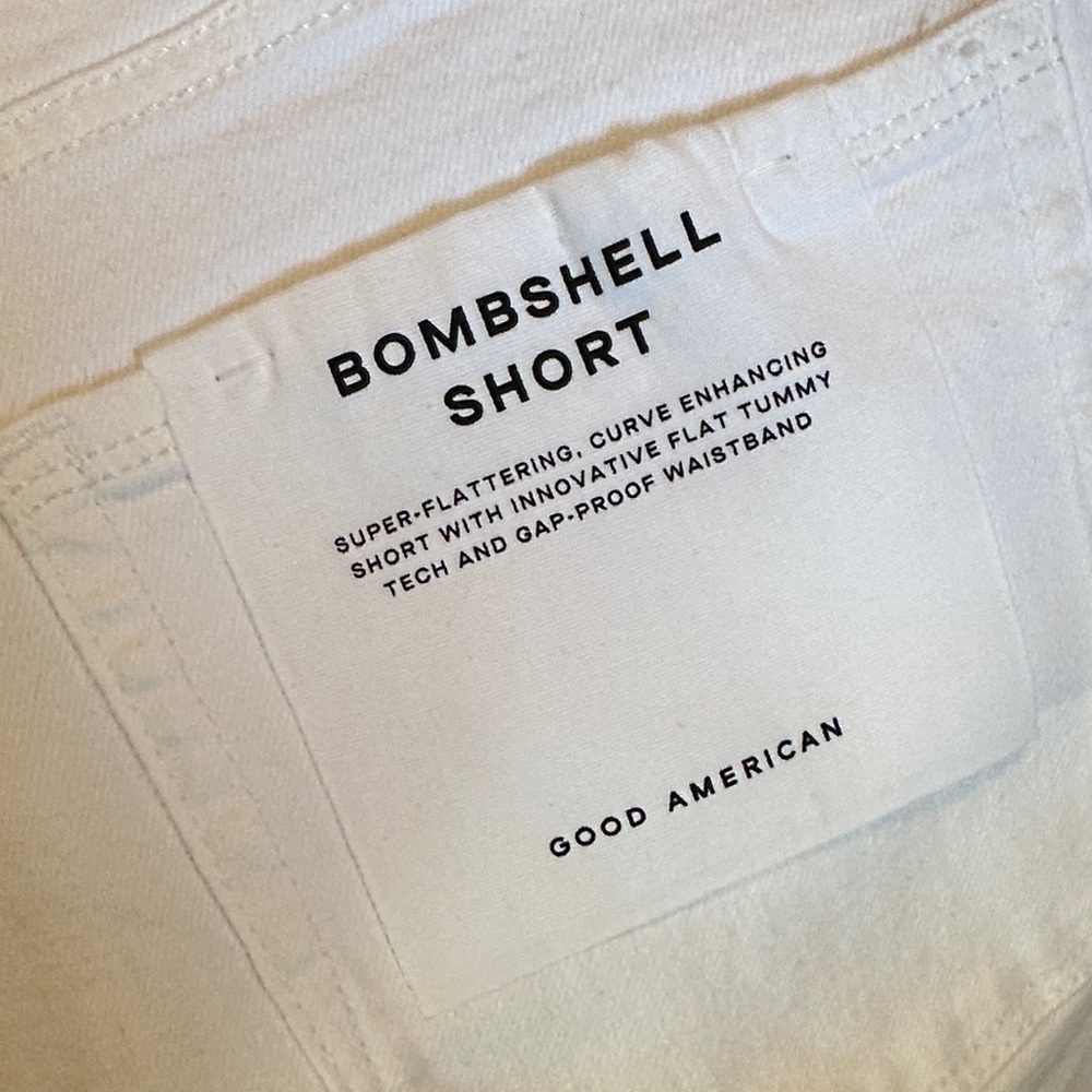 NWT Good American Bombshell Shorts